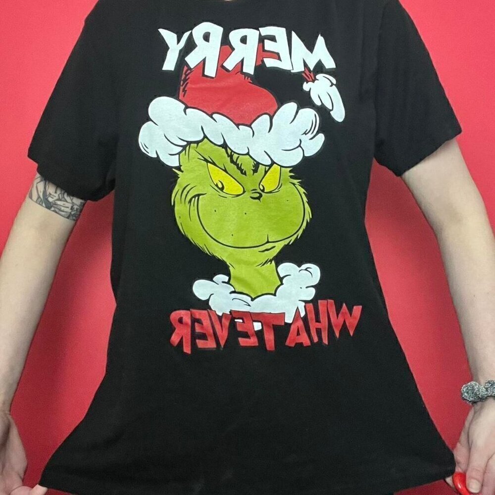 The grinch / Christmas themed movie  tee shir​​​​​​​​​​​​​ - Picture 3 of 4